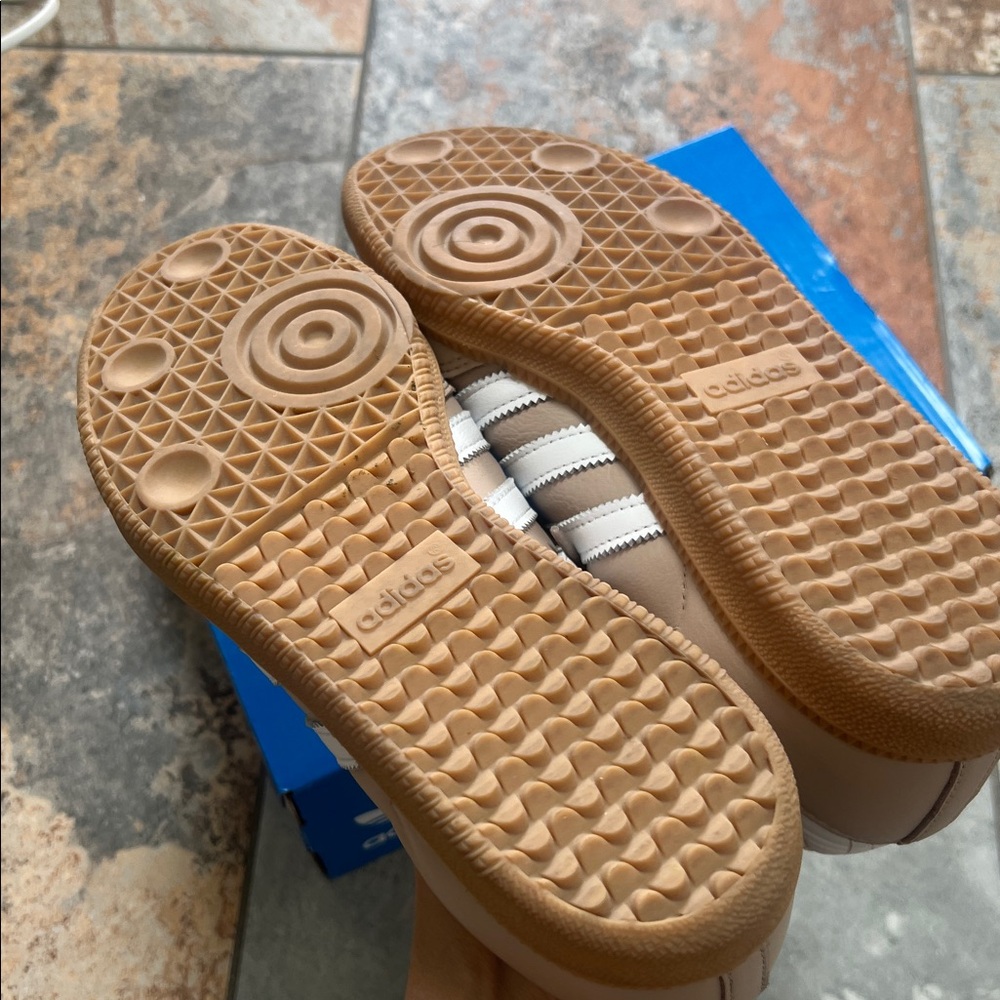 adidas Beige/Tan Samba Style Leather Sneakers - Picture 5 of 6